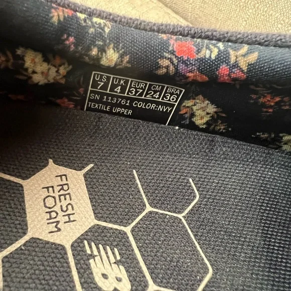 Size 7 Bobs Skipper Laurel Oak floral navy slip on memory foam shoes - Picture 7 of 9